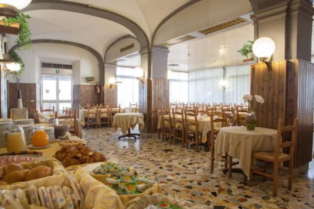 מסעדה תמונה