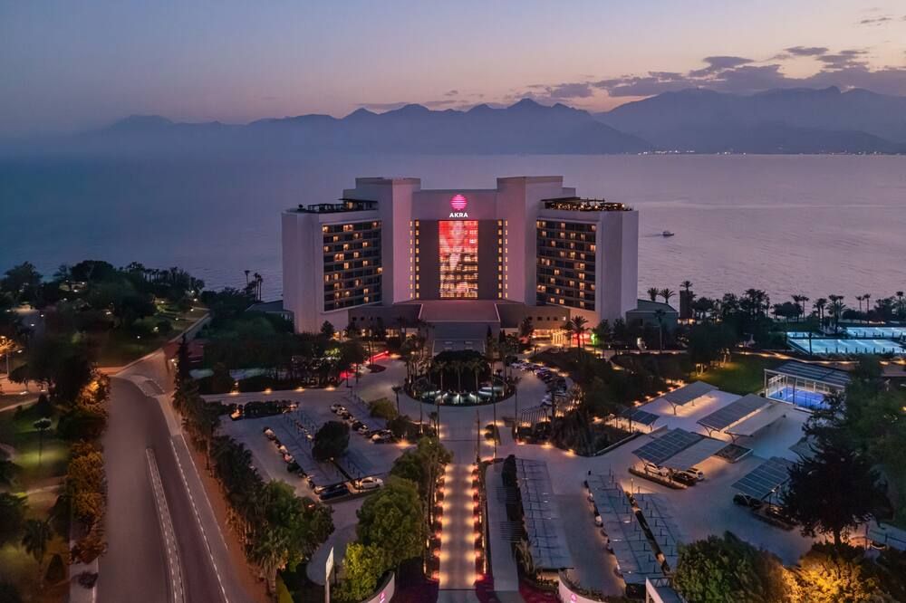 בריכה תמונה