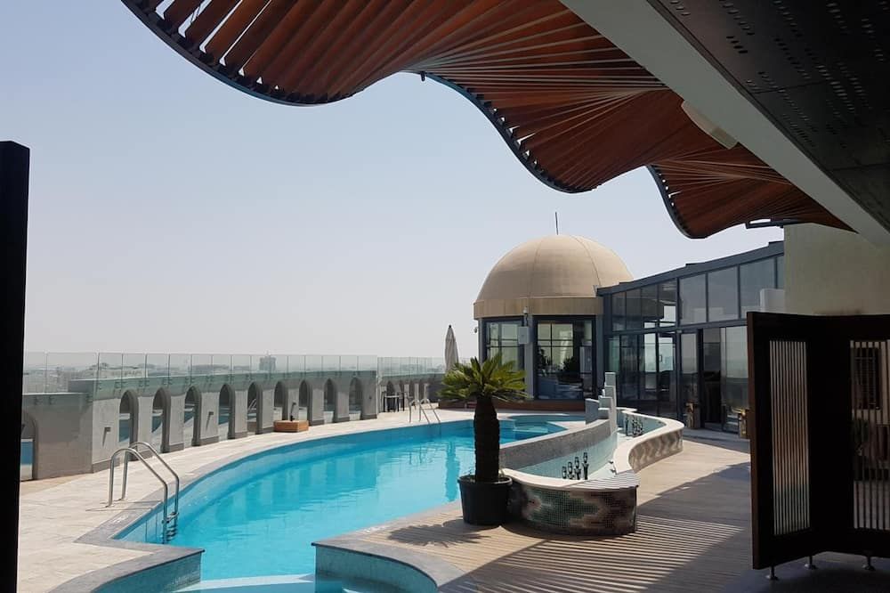 בריכה תמונה