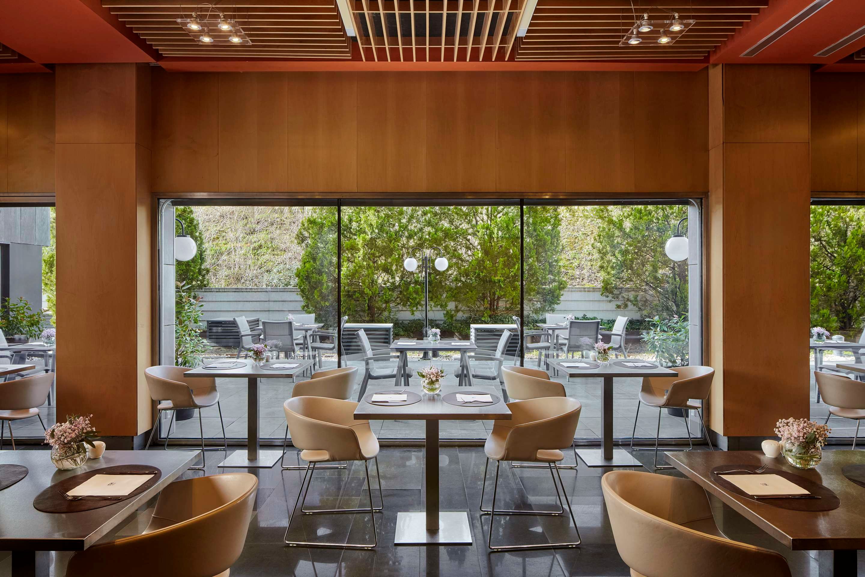 מסעדה תמונה