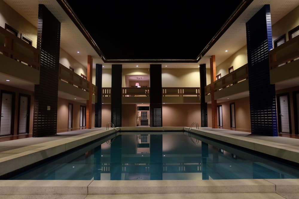 בריכה תמונה