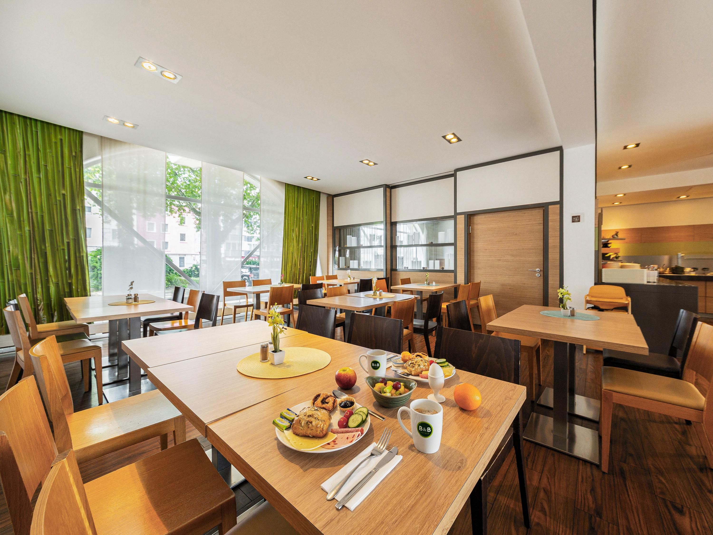 מסעדה תמונה