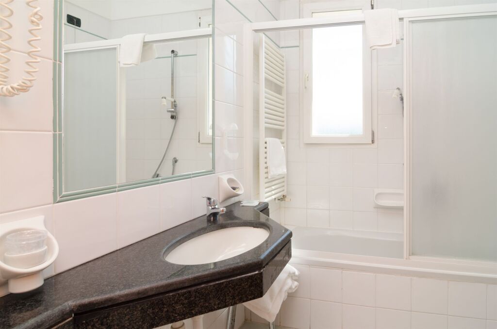 אחר
