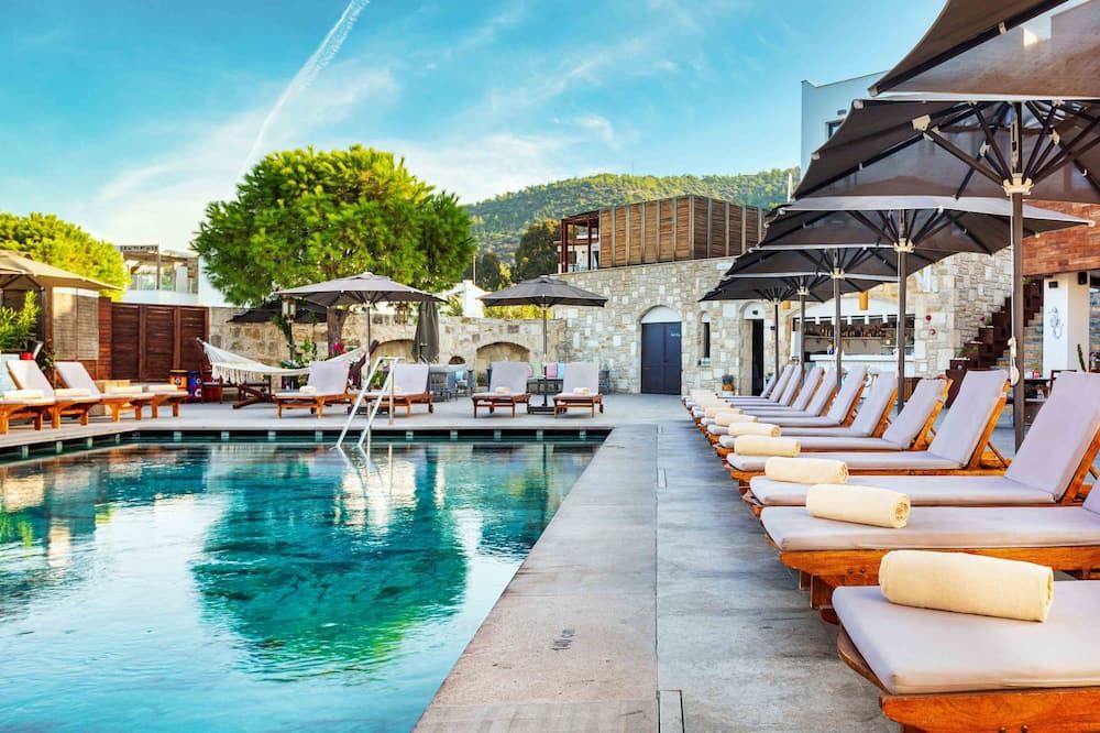 בריכה תמונה