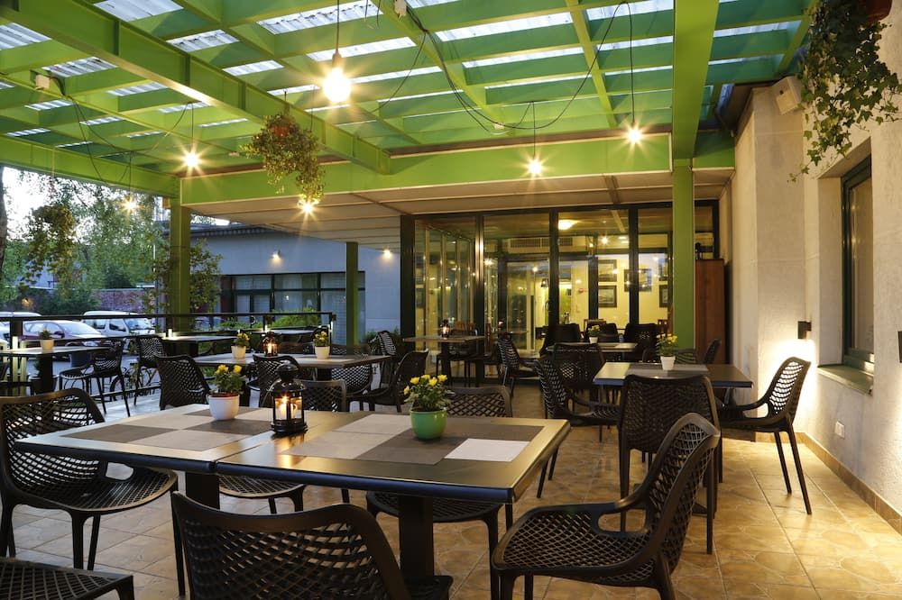 מסעדה תמונה