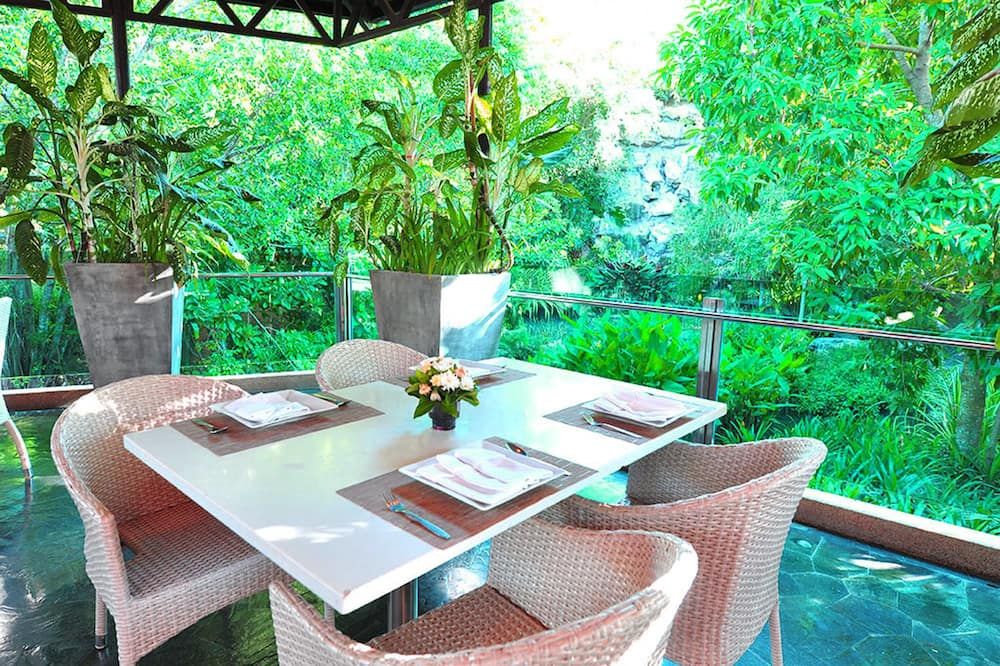 אחר