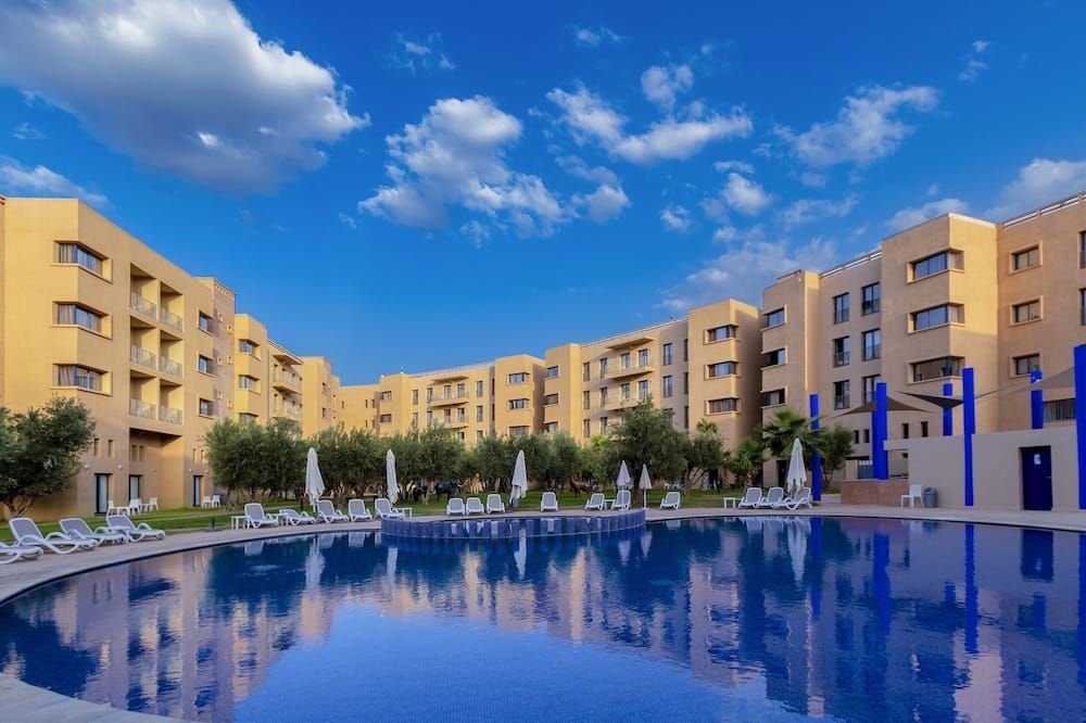 בריכה תמונה