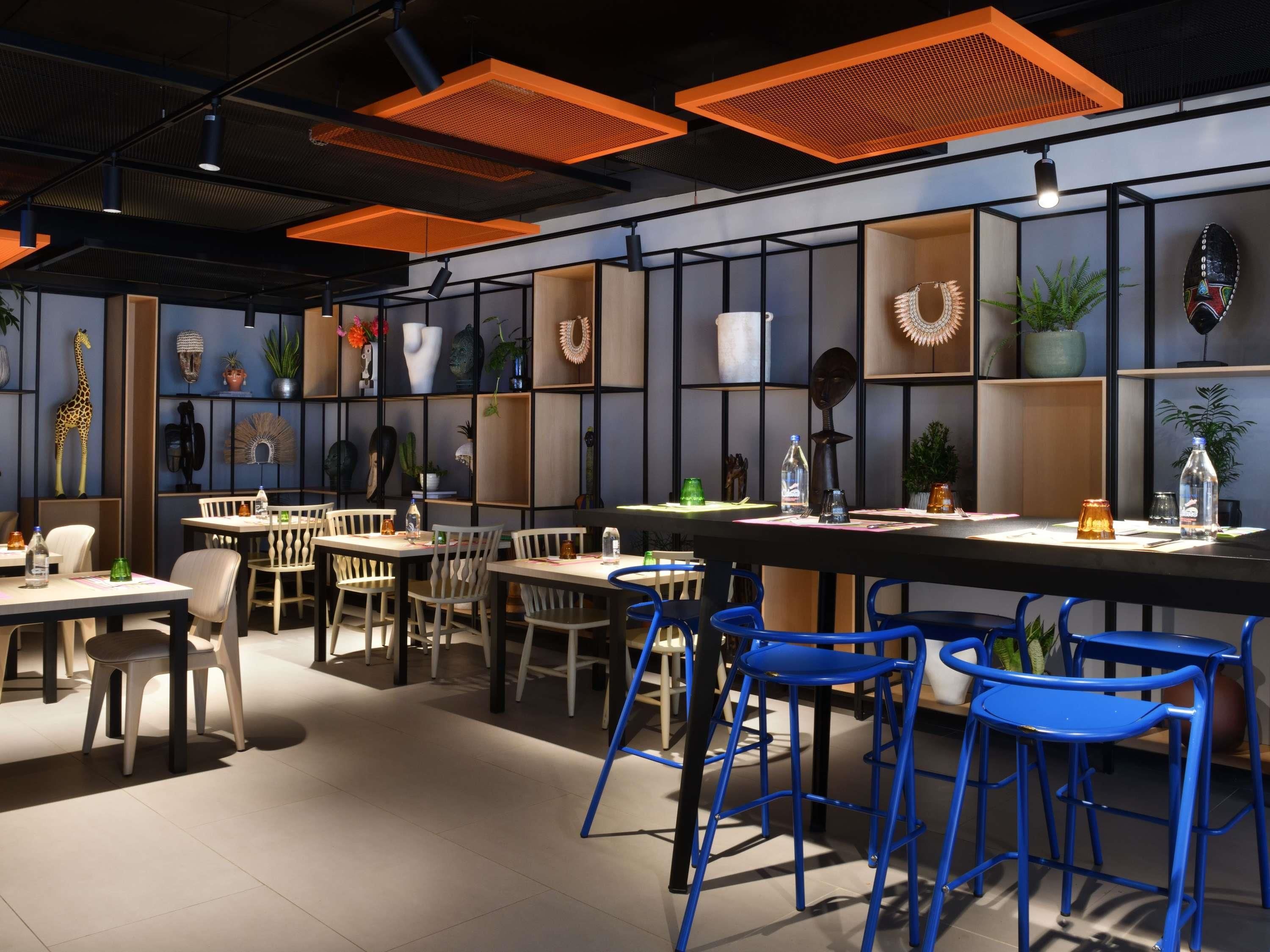 מסעדה תמונה