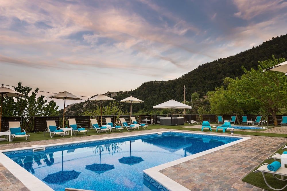 בריכה תמונה