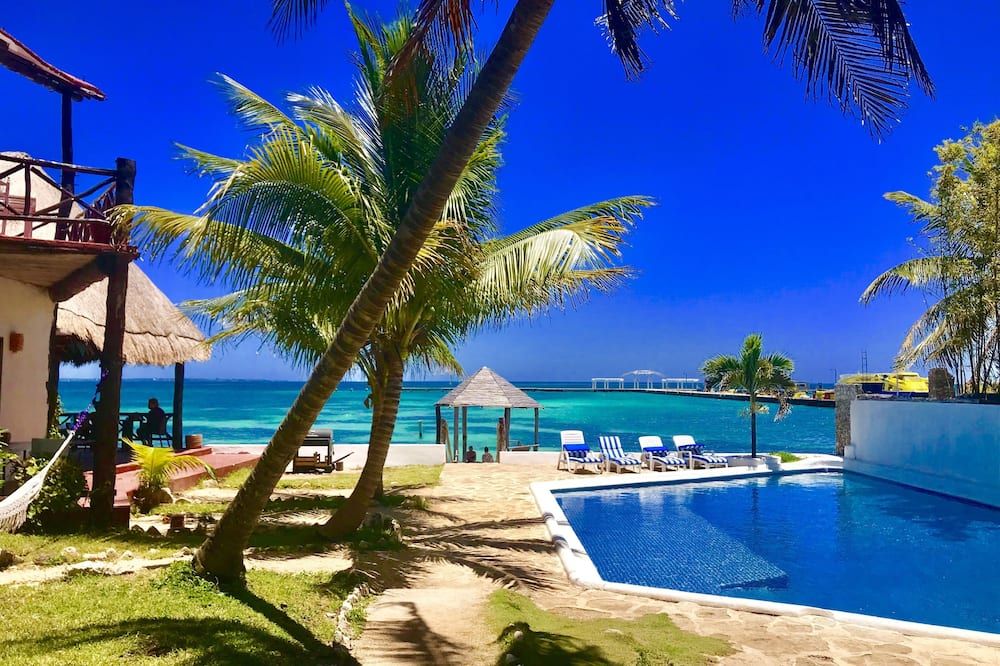 בריכה תמונה