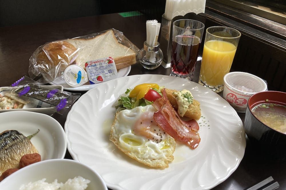 אחר תמונה