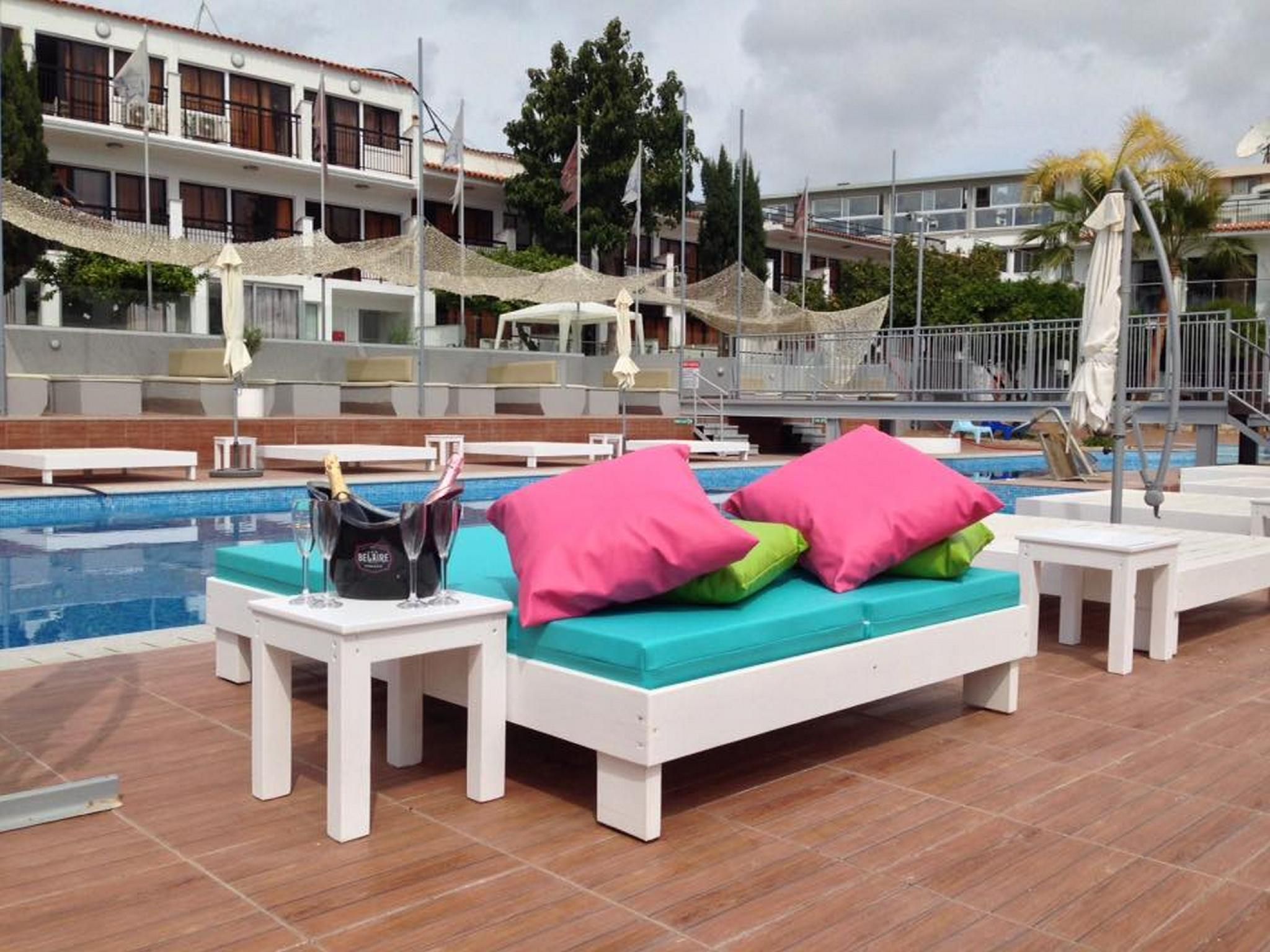 בריכה תמונה