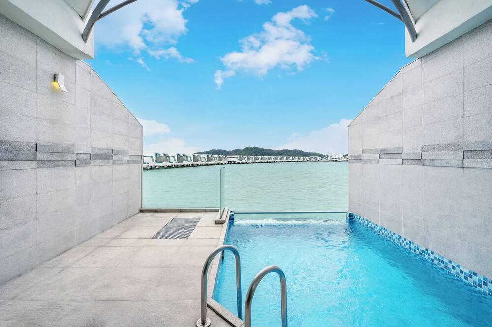 בריכה תמונה