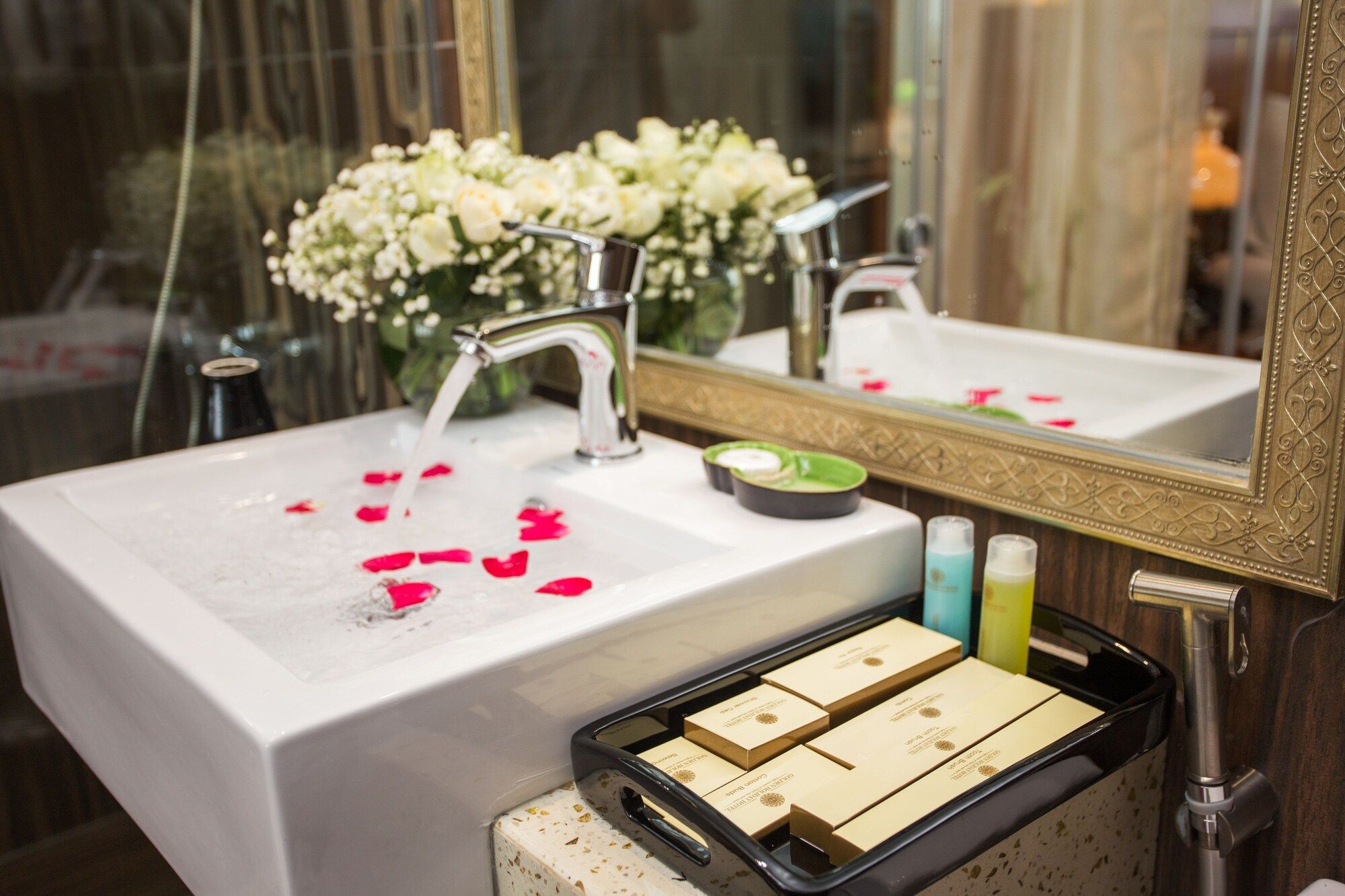 אחר