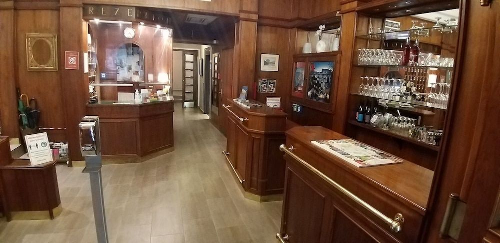 דלפק קבלה תמונה