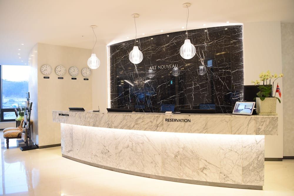 דלפק קבלה תמונה