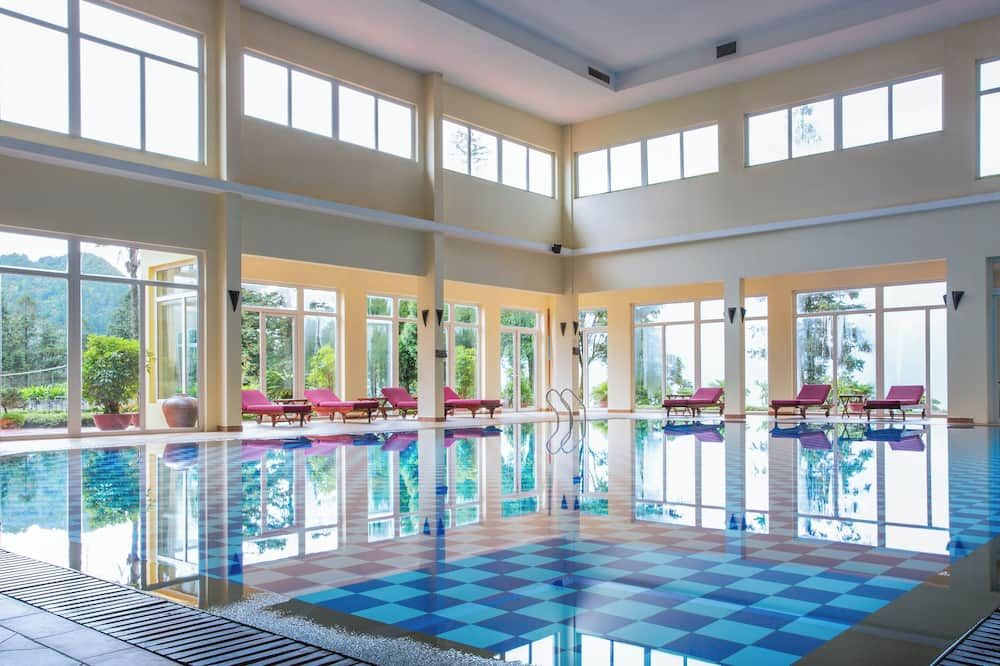 בריכה תמונה