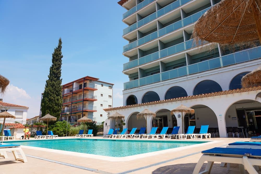 בריכה תמונה