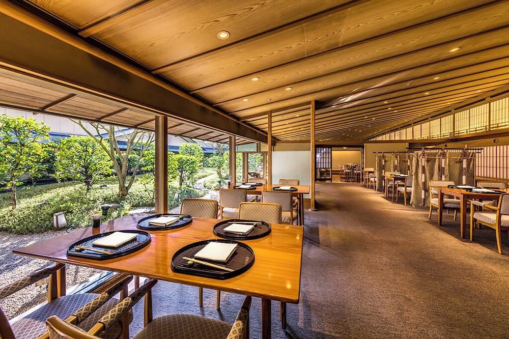 מסעדה תמונה