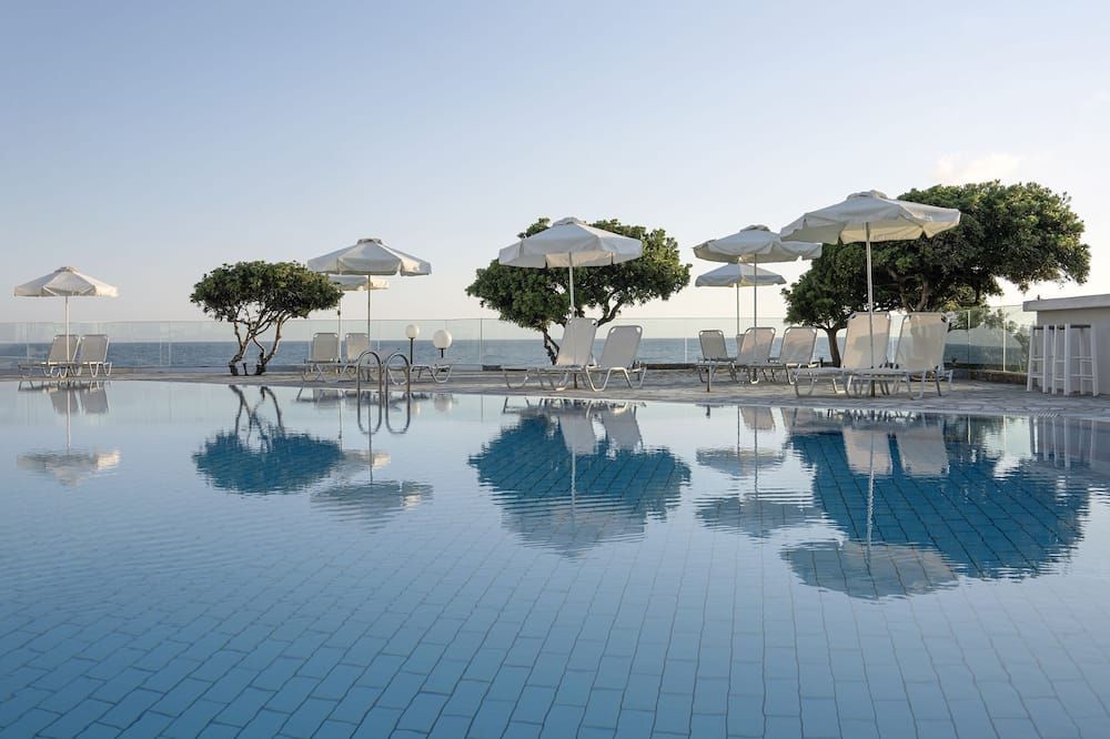 בריכה תמונה