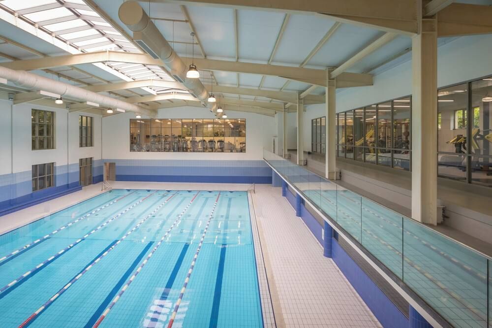 בריכה תמונה