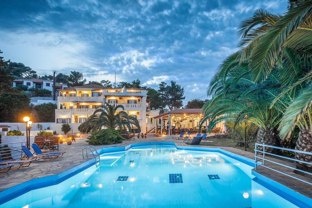 בריכה תמונה