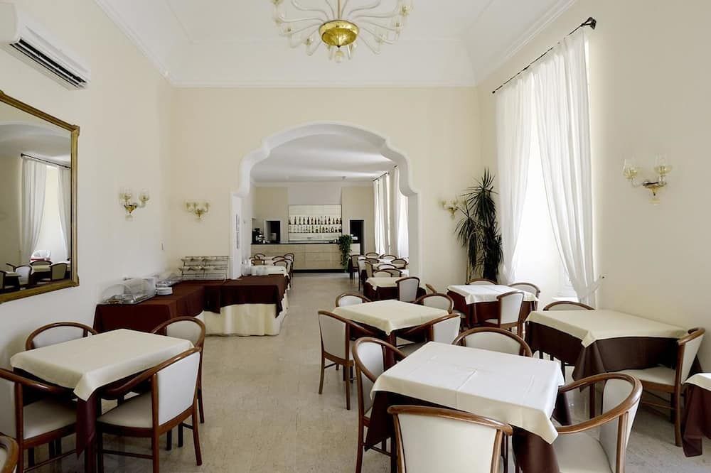 מסעדה תמונה