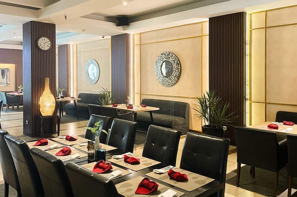 מסעדה תמונה