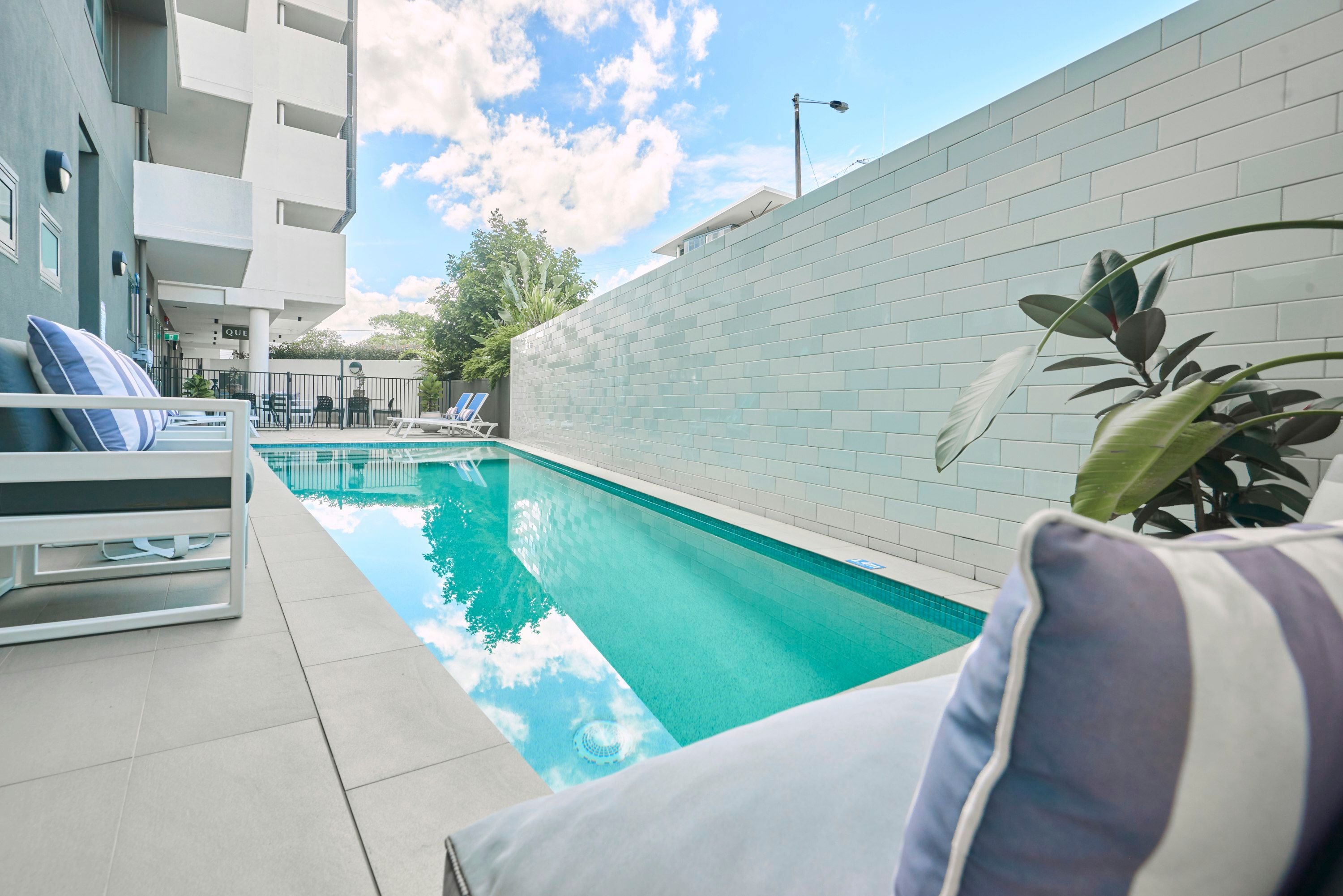 בריכה תמונה