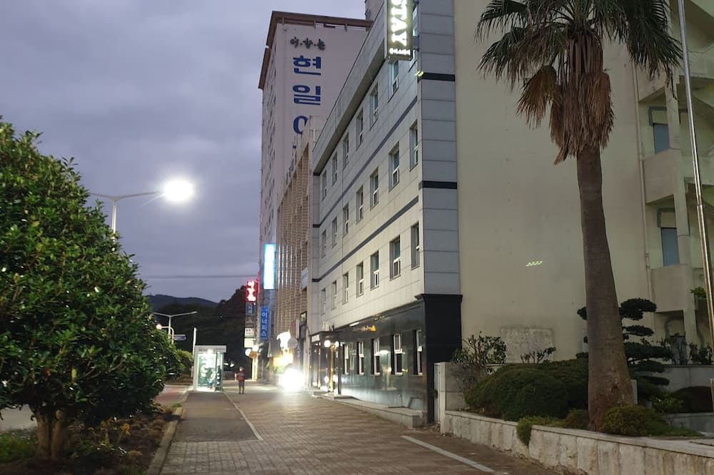 אחר