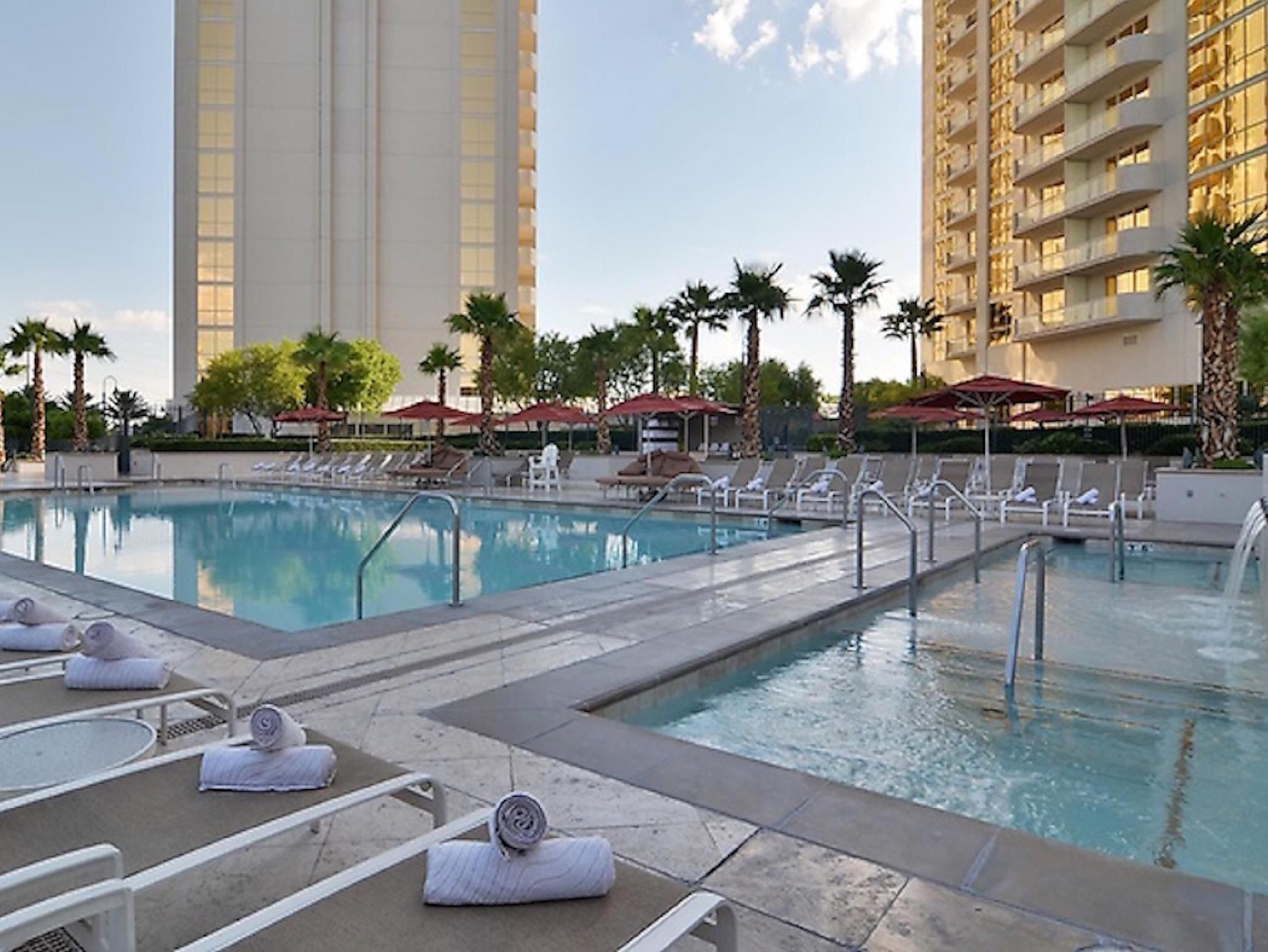 בריכה תמונה