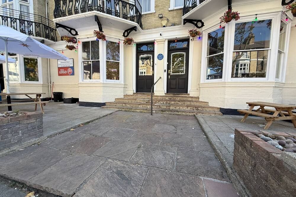 אחר תמונה