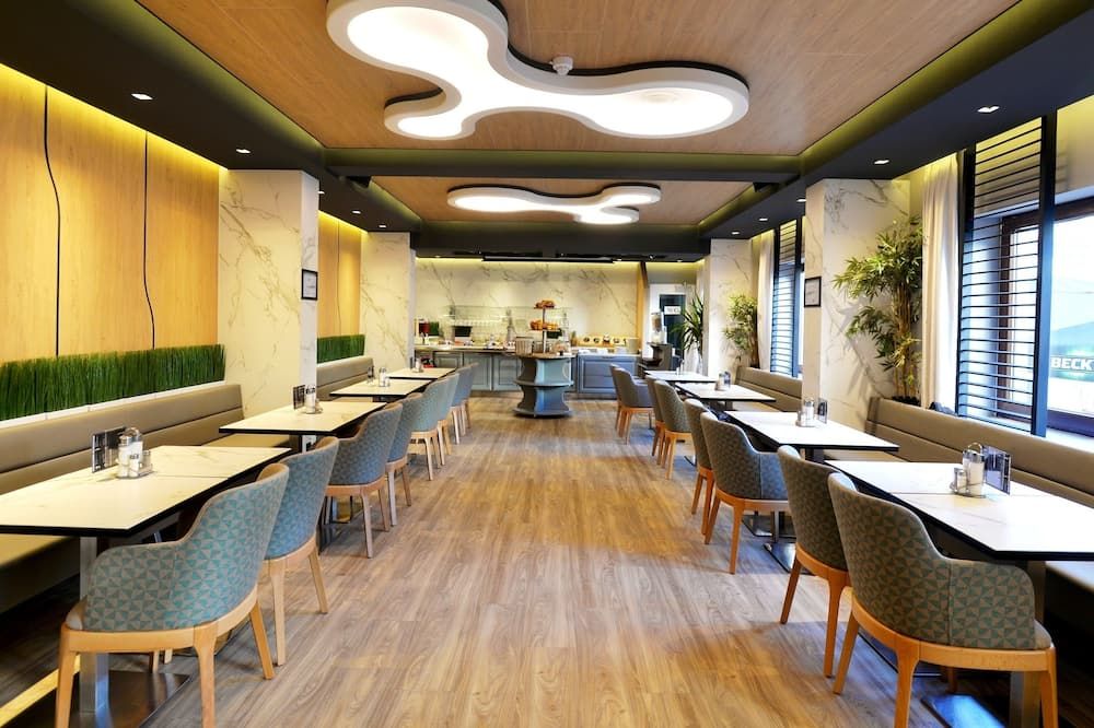 מסעדה תמונה