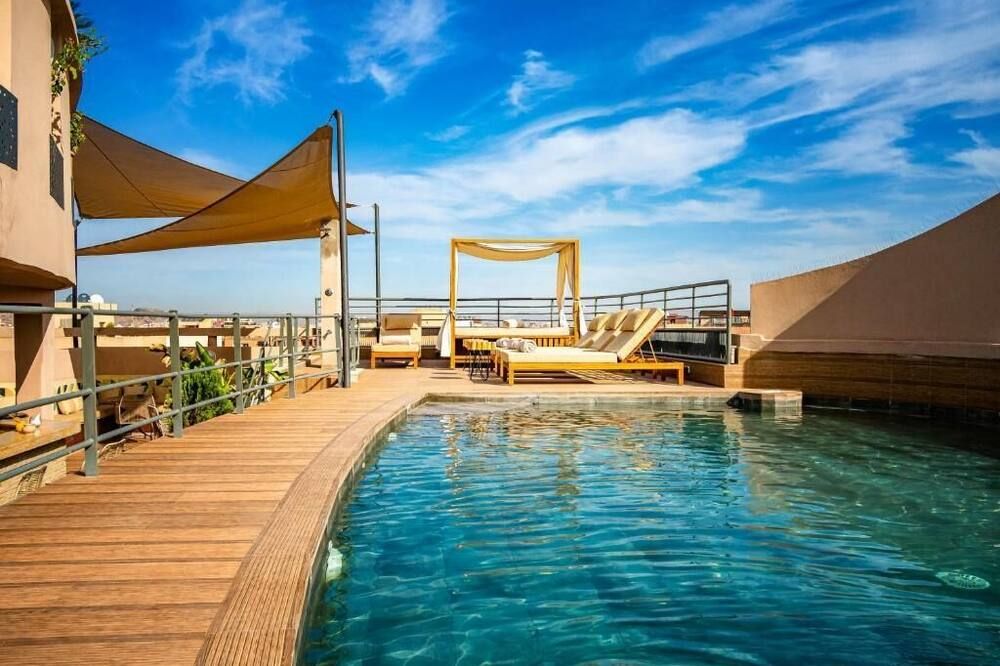 בריכה תמונה