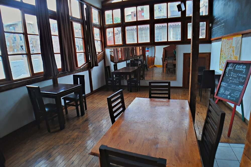 מסעדה תמונה