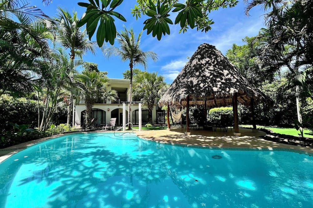 בריכה תמונה