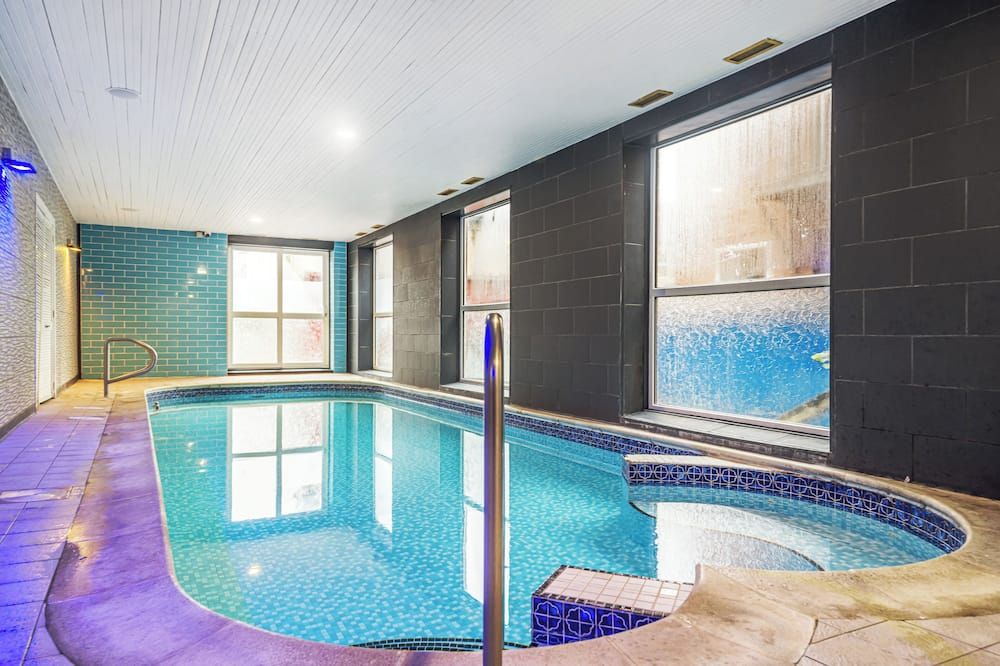 בריכה תמונה