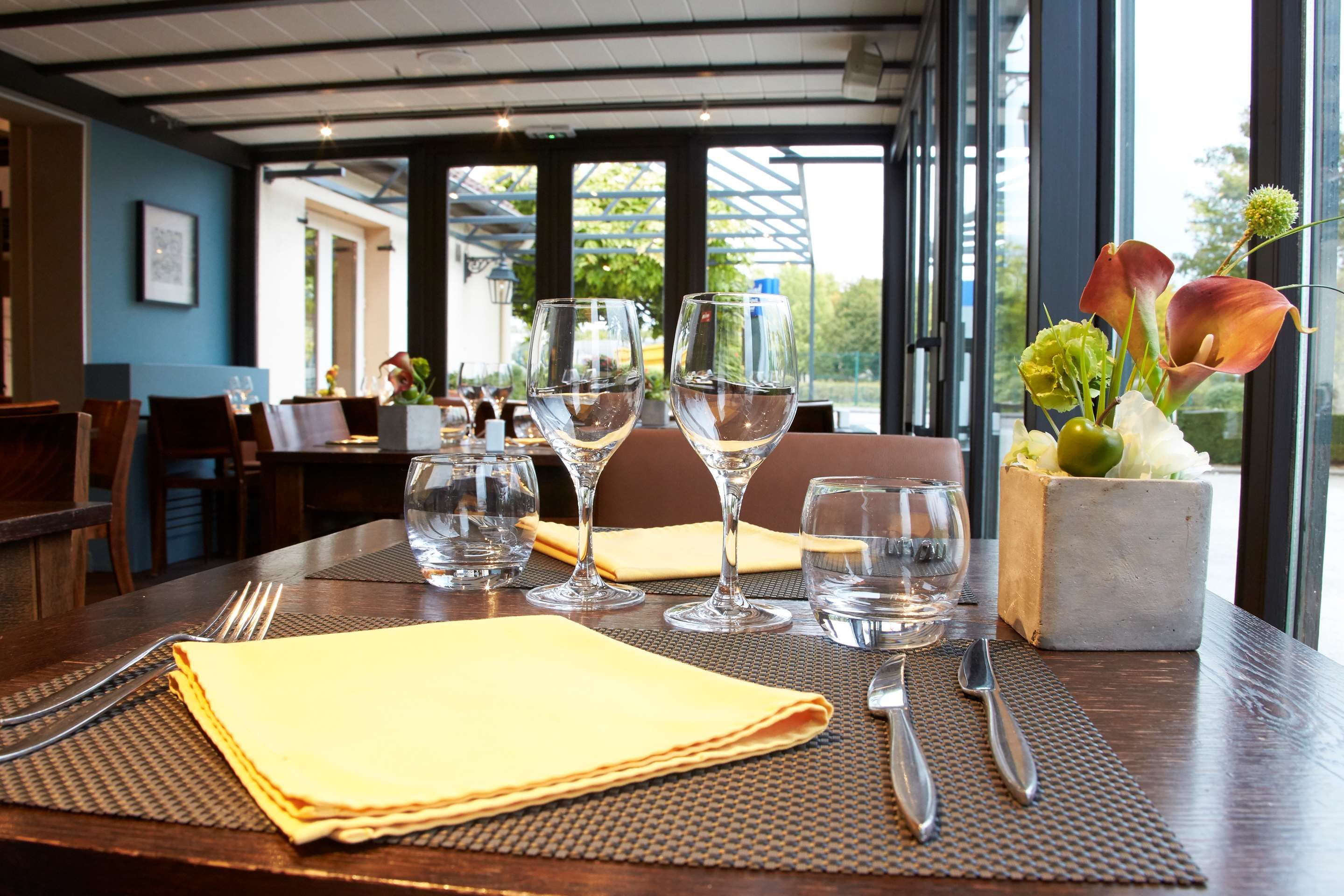 מסעדה תמונה