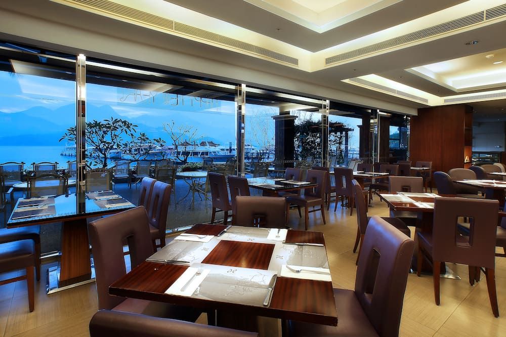 מסעדה תמונה