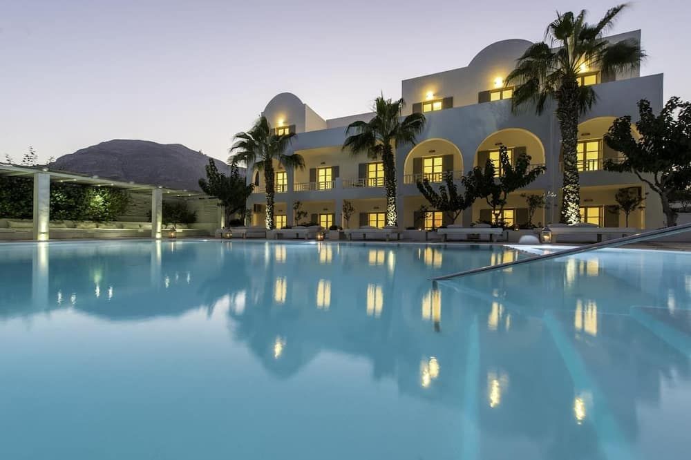 בריכה תמונה