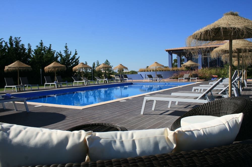 בריכה תמונה