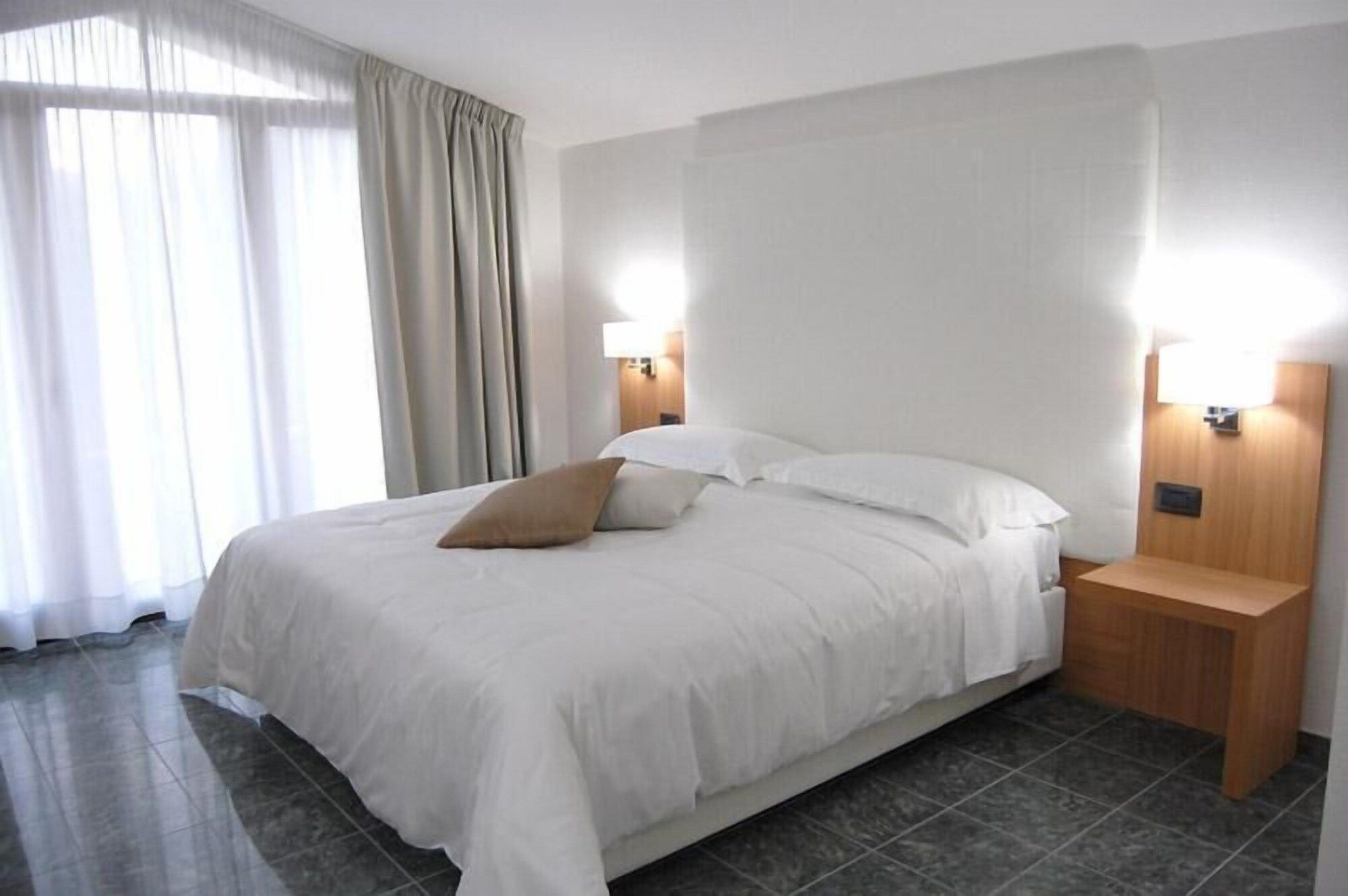 אחר