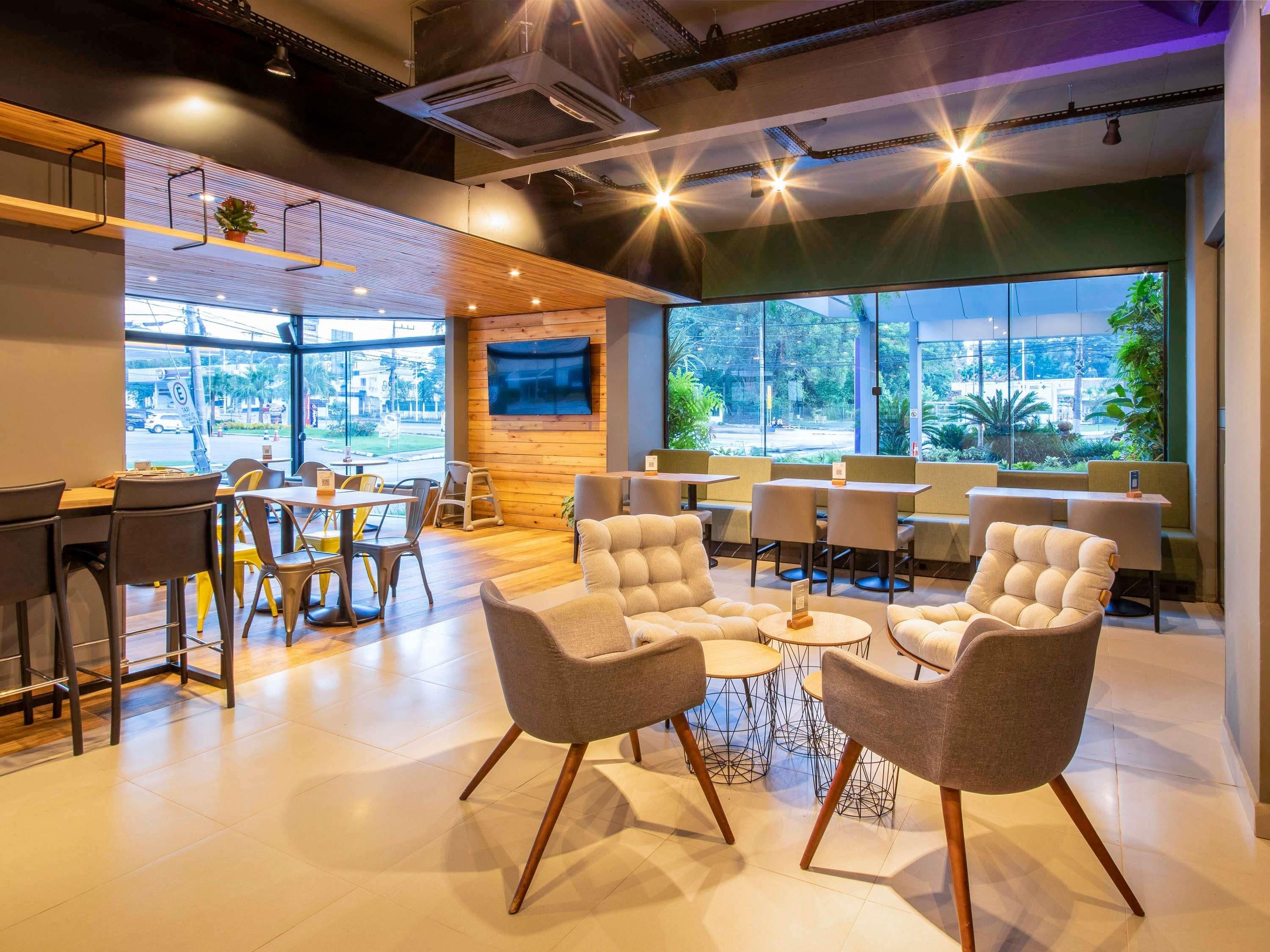 מסעדה תמונה