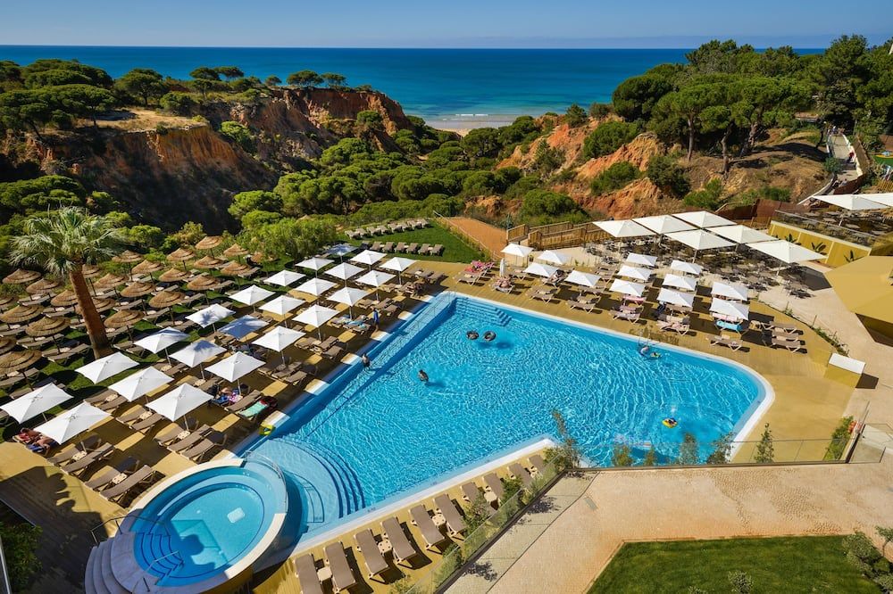 בריכה תמונה