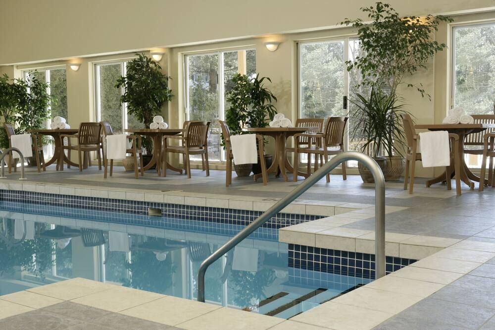 בריכה תמונה