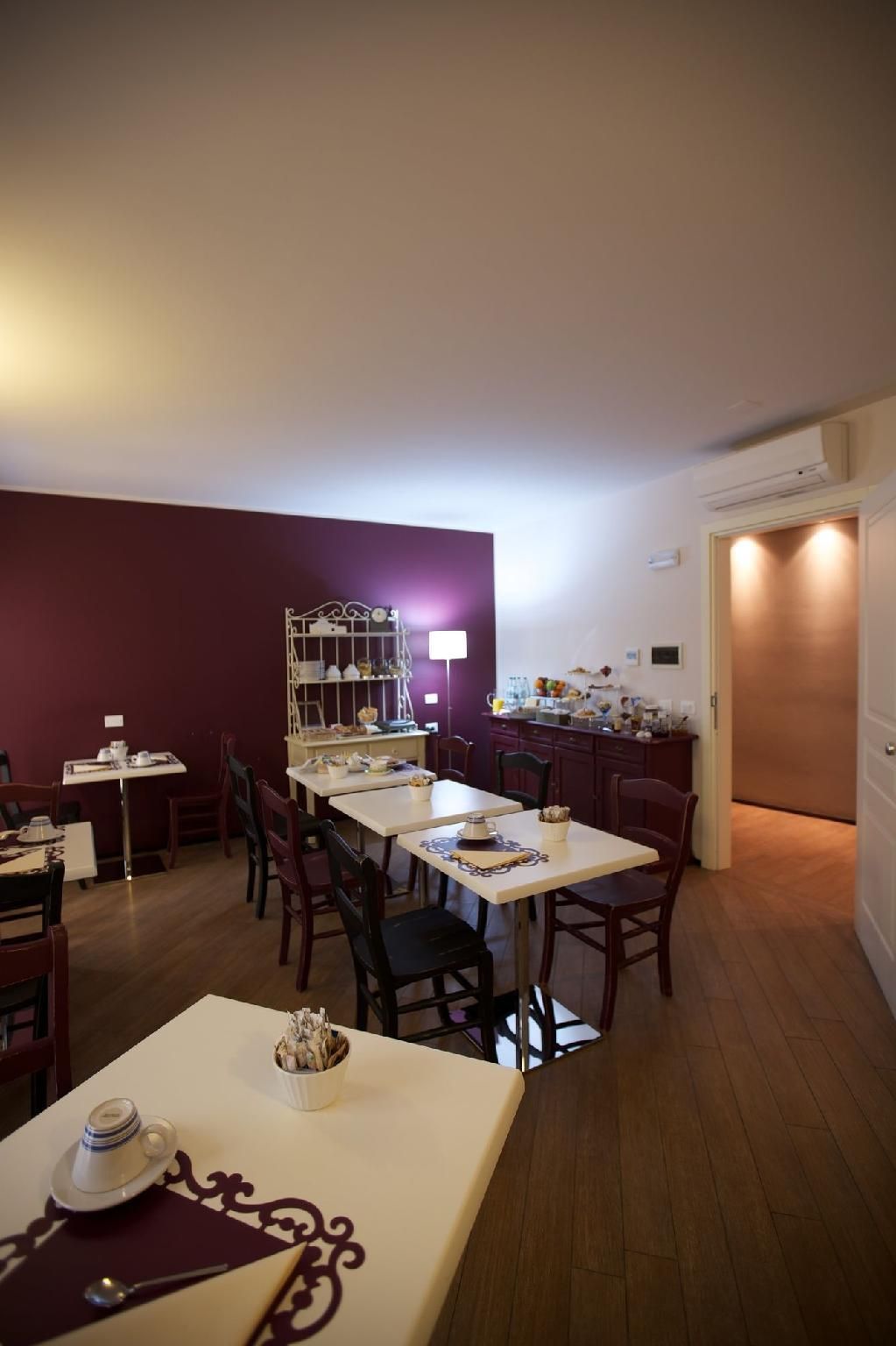 מסעדה תמונה