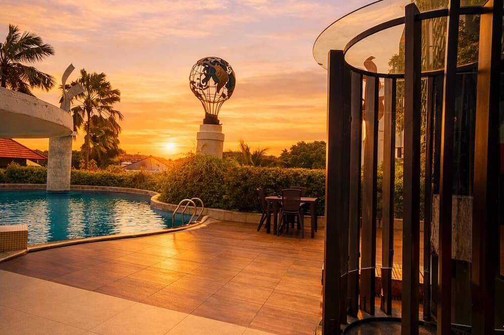 בריכה תמונה