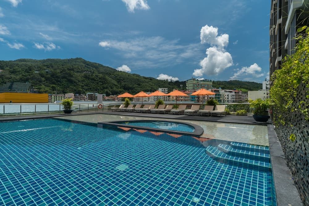 בריכה תמונה