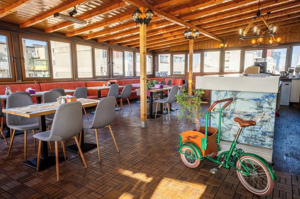 מסעדה תמונה