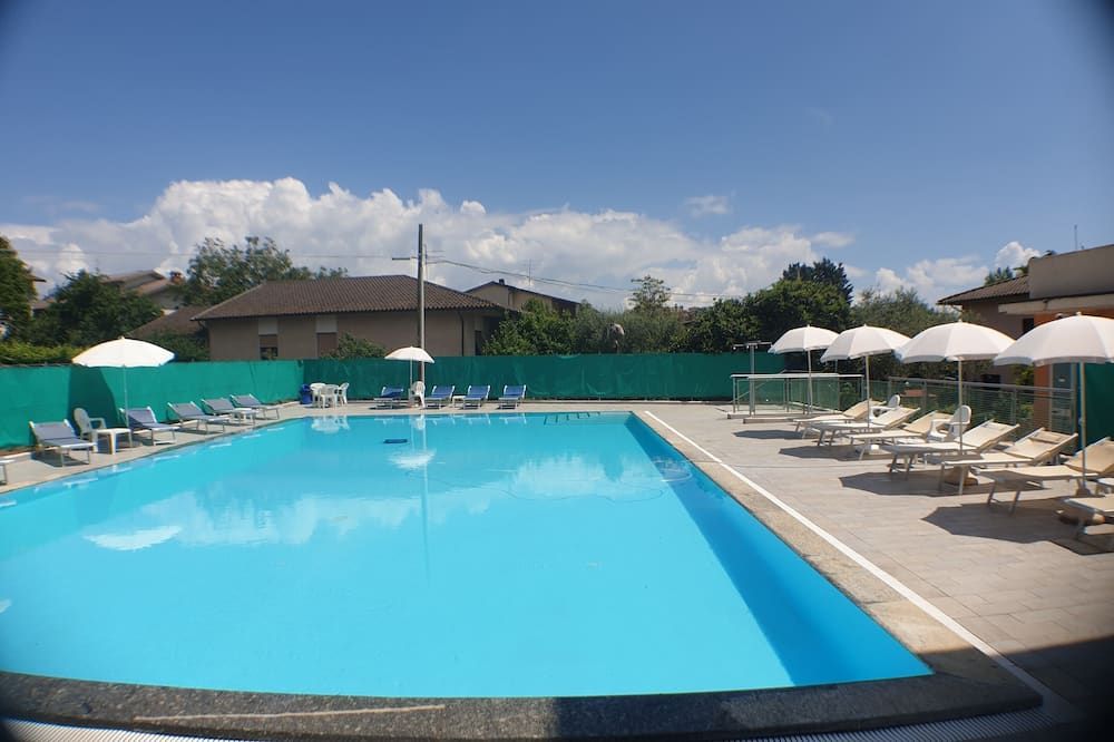 בריכה תמונה